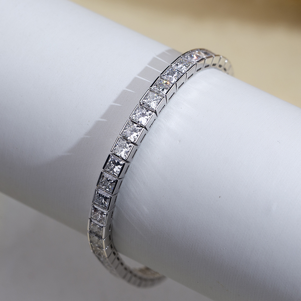 Princess Square Shape Lab Grown Diamond E VVS2 9K White Gold 100mm Tennis Bracelet MSB-623