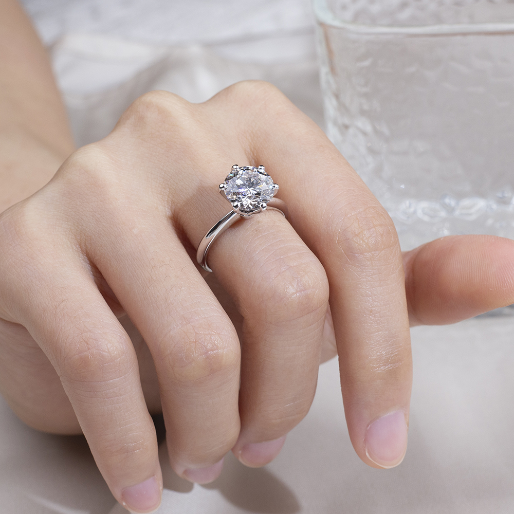 MissDiamond Lab Grown Diamond Solitaire Platinum Ring MSR-195