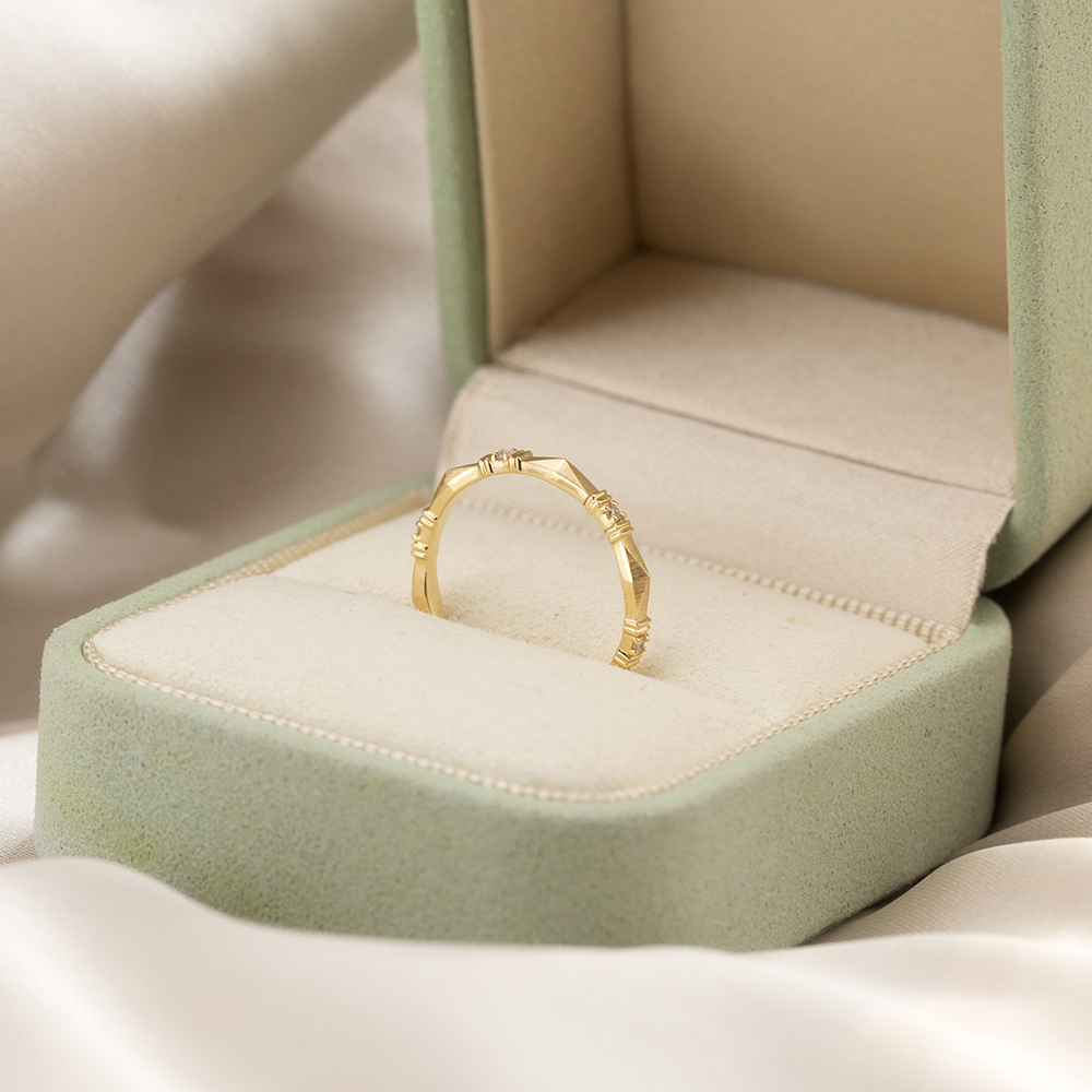Round Lab Grown Diamond D VS1 Eternity 18K Yellow Gold Ring MSR-1667