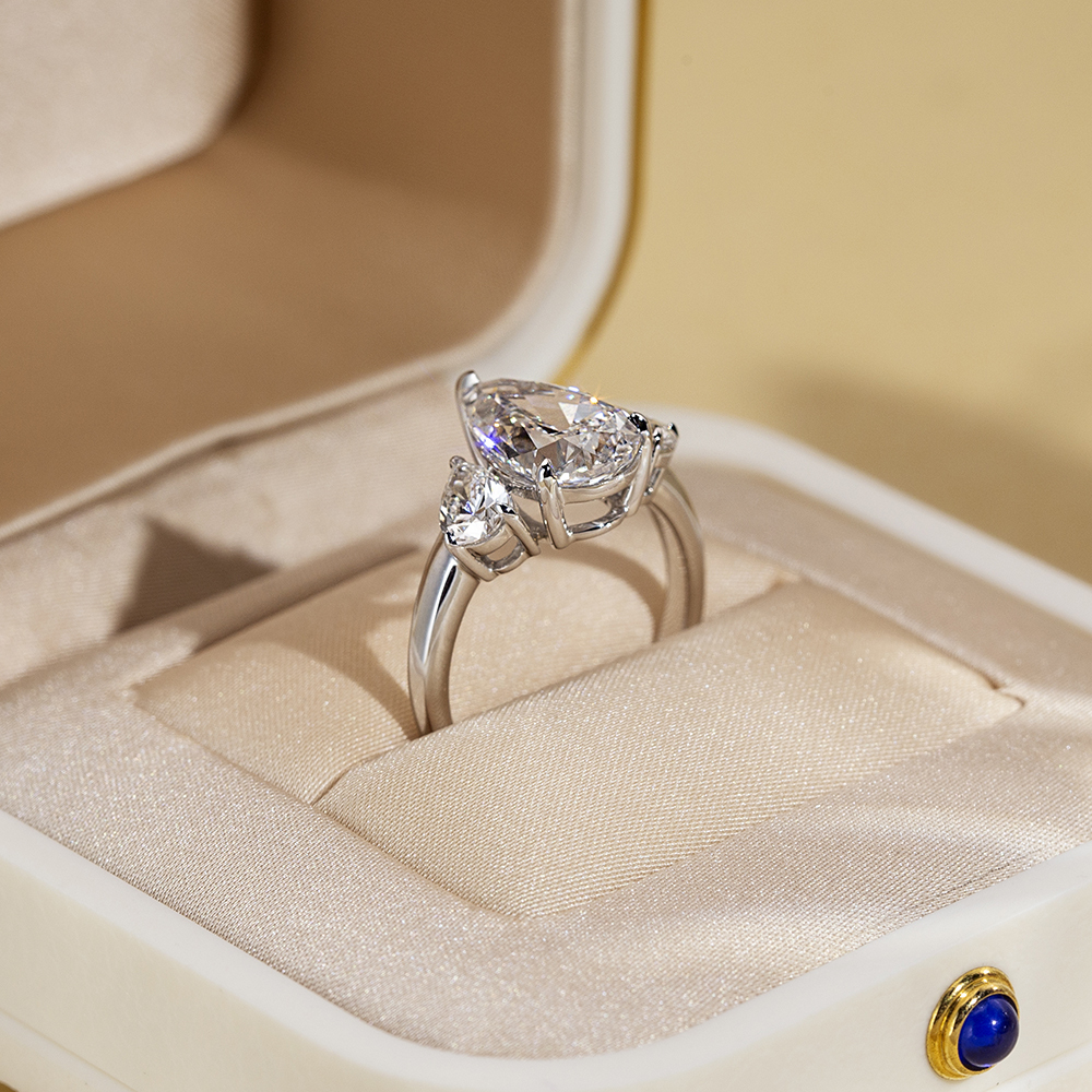 Pear Cut Lab Grown Diamond 2.6CT D VVS2 Three Stones 18K White Gold Ring MSR-1670
