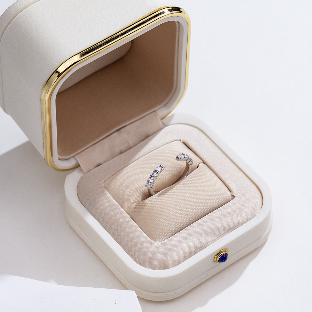 MissDiamond Lab Grown Diamond Platinum Cluster Ring MSR-2074