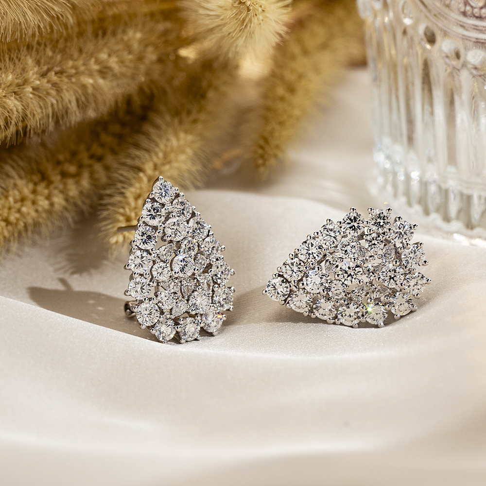 Pear Shape Lab Grown Diamond D VVS2 18K White Gold Earrings MSE-775