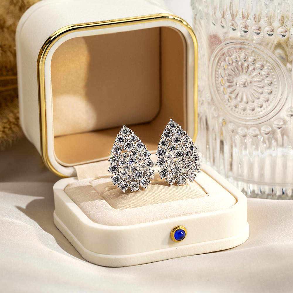 Pear Shape Lab Grown Diamond D VVS2 18K White Gold Earrings MSE-775