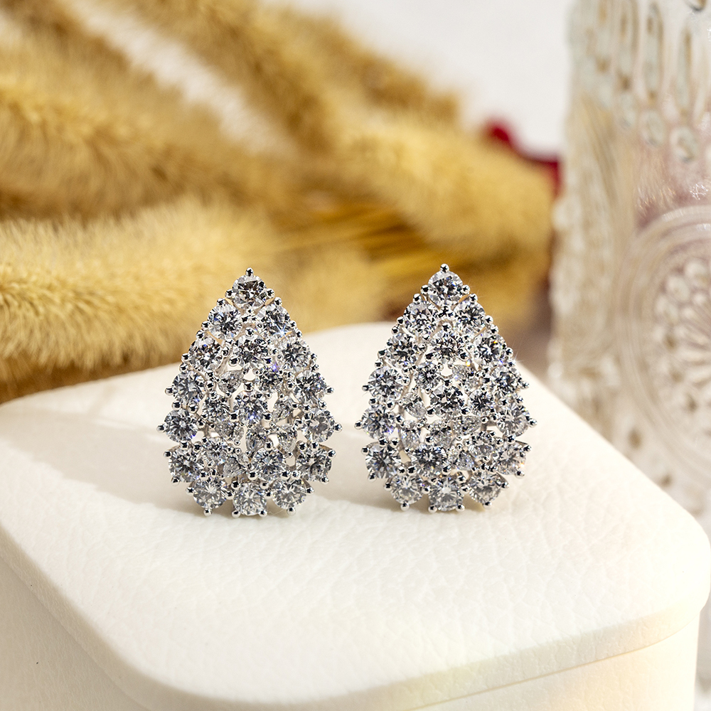 Pear Shape Lab Grown Diamond D VVS2 18K White Gold Earrings MSE-775