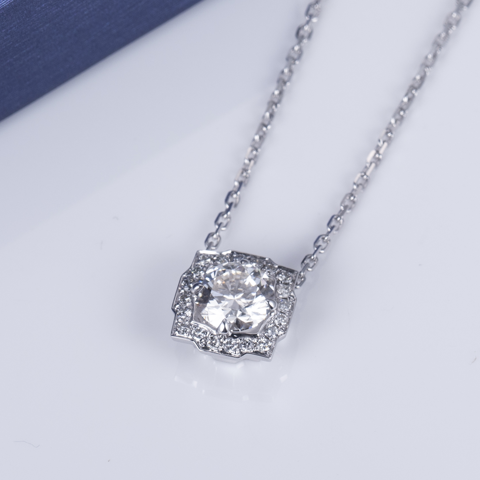 MissDiamond Round Cut Lab Grown Diamond 1.5CT F VS1 Platinum Pendant Necklace MSN-557