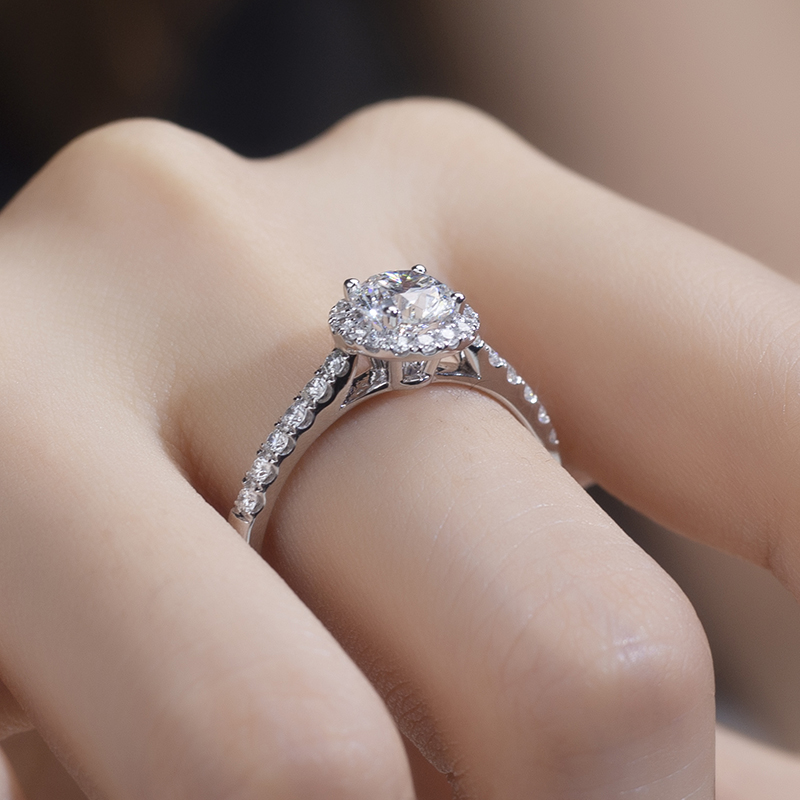 MissDiamond Round Cut Lab Grown Diamond 0.3CT 0.5CT DE VS1 VVS2 18K White Gold Halo Ring KDR-008