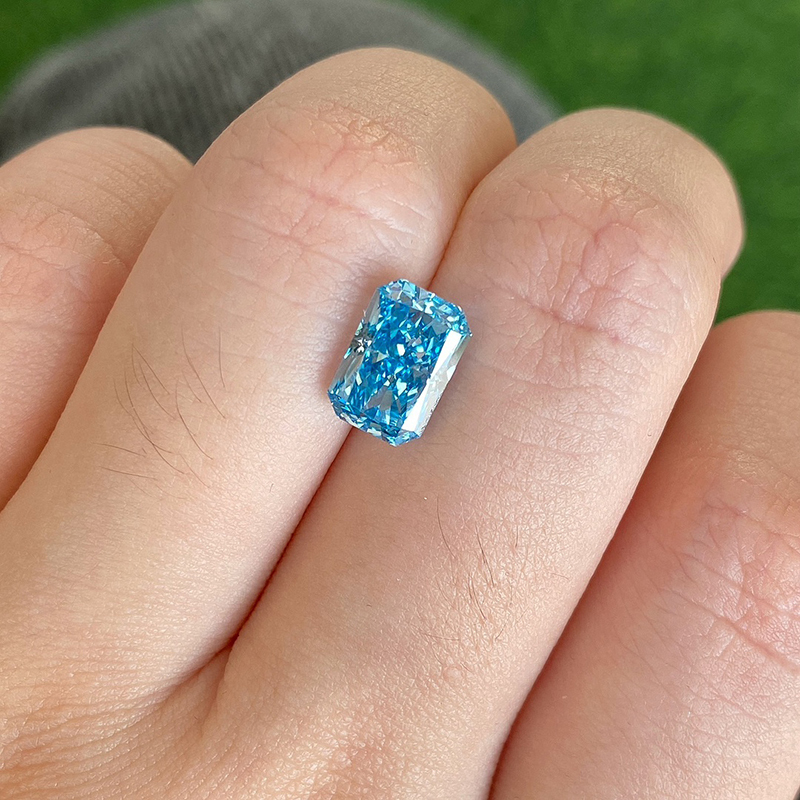 CVD AG-406 Radiant 2.2CT Blue VS Lab Grown Diamond