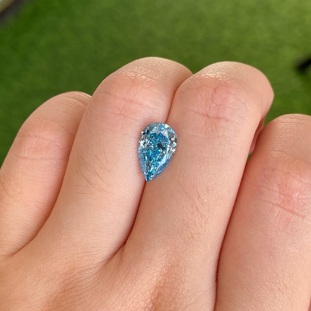 CVD AG-439 Pear 2.5CT Blue VS2 Lab Grown Diamond