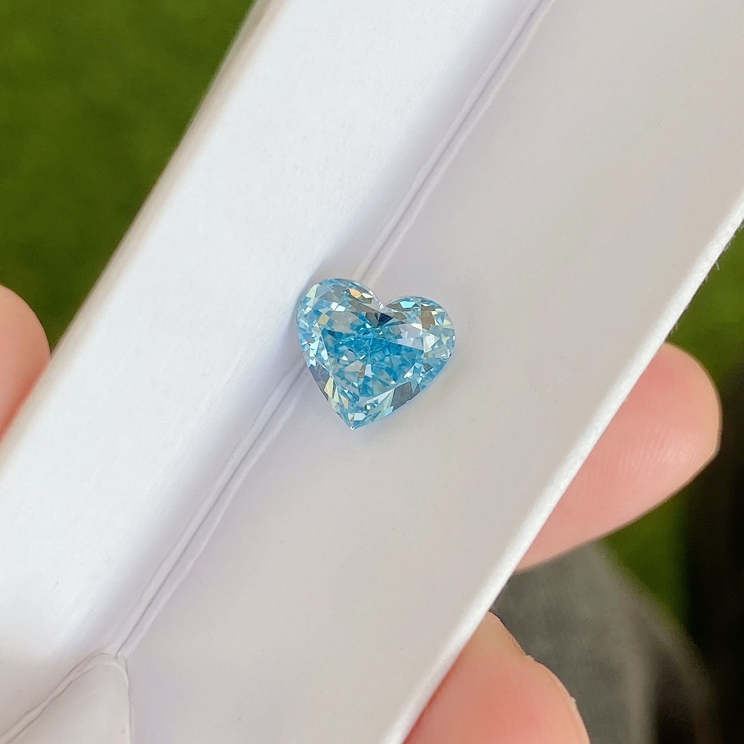 CVD AG-375 Heart 1.8CT Blue VS Lab Grown Diamond