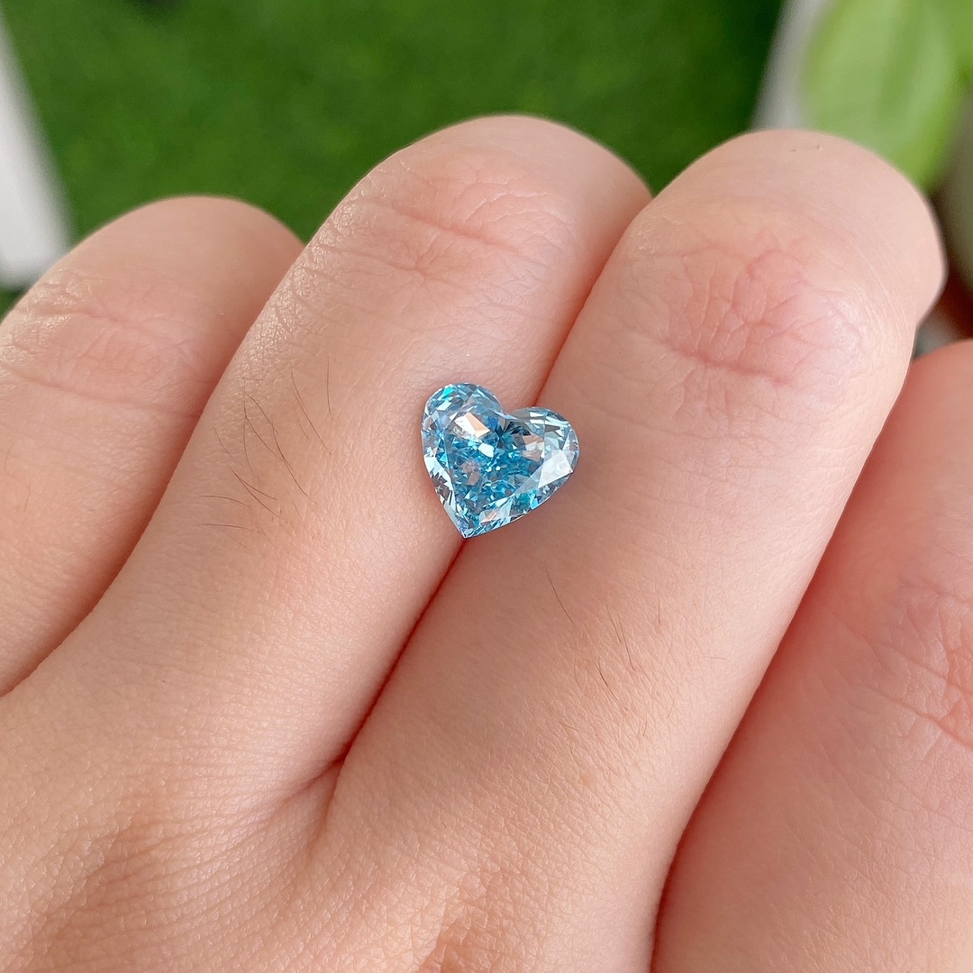CVD AG-375 Heart 1.8CT Blue VS Lab Grown Diamond
