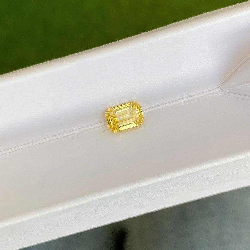 MissDiamond HPHT LG593396808 Emerald Shape 1.19CT Fancy Intense Yellow VS1 VG VG Lab Grown Diamond