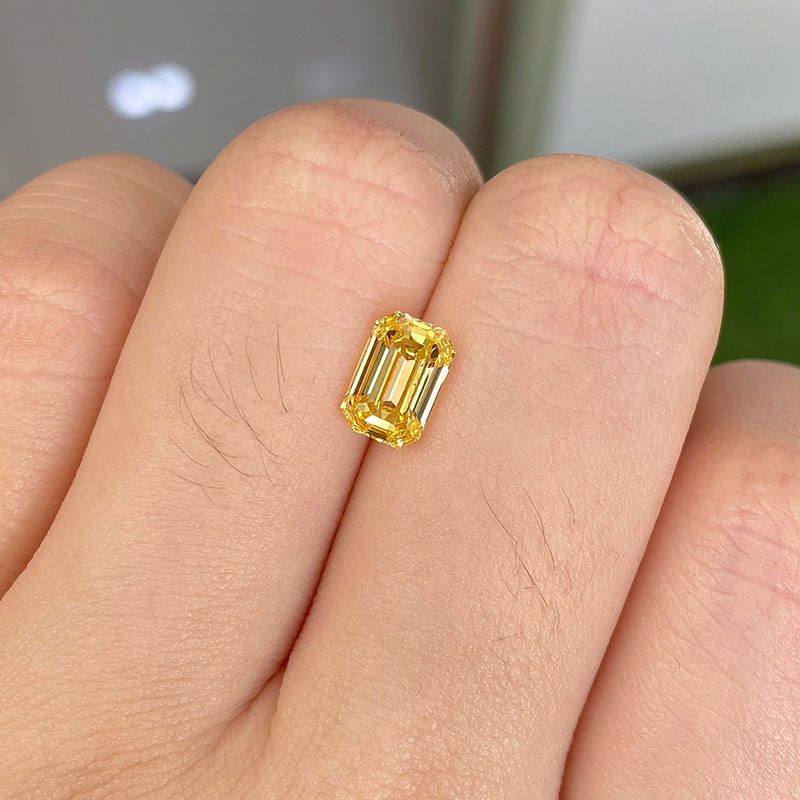 MissDiamond HPHT LG593396808 Emerald Shape 1.19CT Fancy Intense Yellow VS1 VG VG Lab Grown Diamond