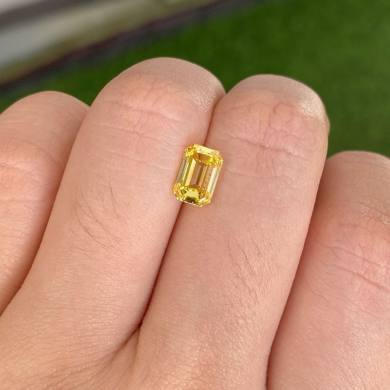 MissDiamond HPHT LG593396804 Emerald Shape 1.28CT Fancy Intense Yellow VS1 VG VG Lab Grown Diamond