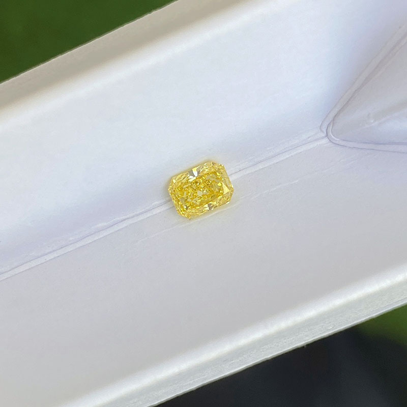 MissDiamond HPHT AZ-99 Radiant Shape 0.485CT Yellow N VS Lab Grown Diamond