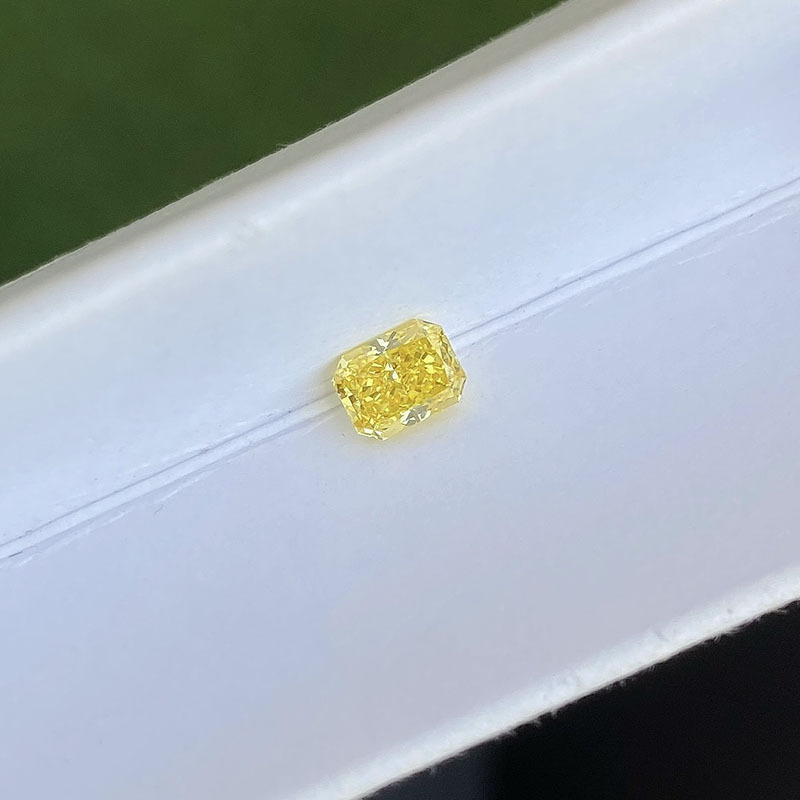 MissDiamond HPHT AZ-101 Radiant Shape 0.541CT Yellow N VS Lab Grown Diamond