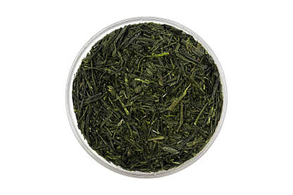 Sencha Uji Hikari tea leaves, showcasing fine needle shape and low stem content