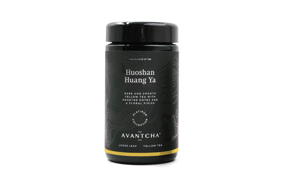 High quality, premium glass jar packaging for loose leaf yellow tea to protect from sunlight and moisture