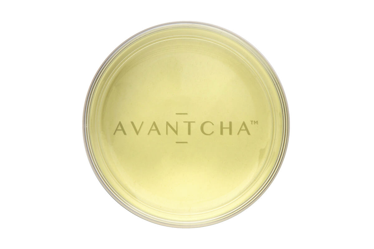 An opaque infusion of the highest quality naturally farmed green tea - a Gyokuro from Japan