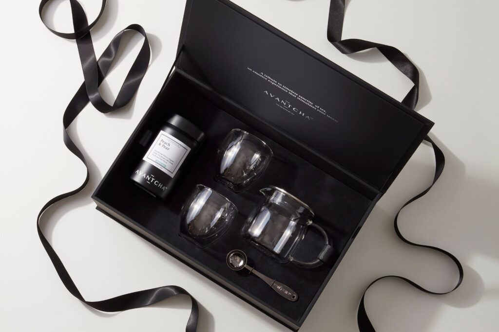 Connoisseur Tea Gift Set for tea lovers