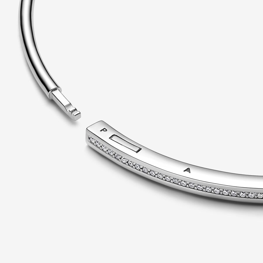 Pavé pevný náramok Pandora Signature I-D