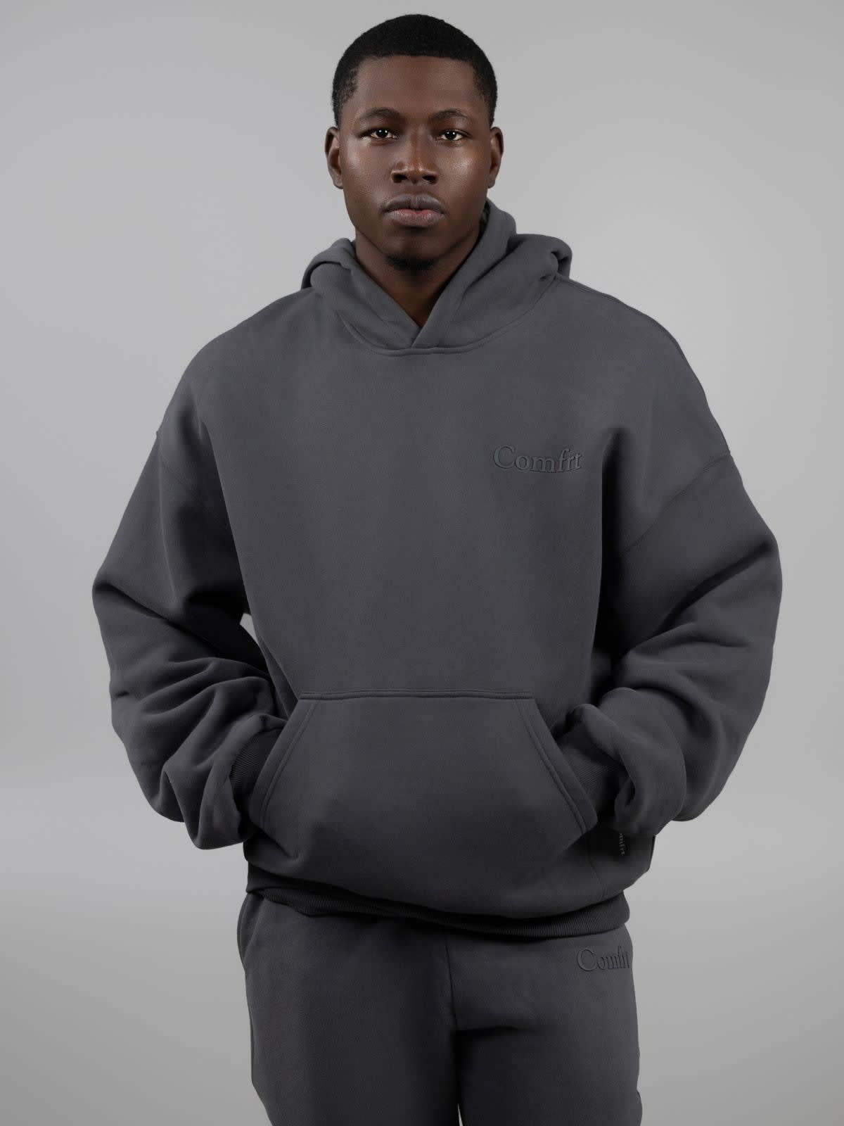 Minimalistická mikina s kapucňou