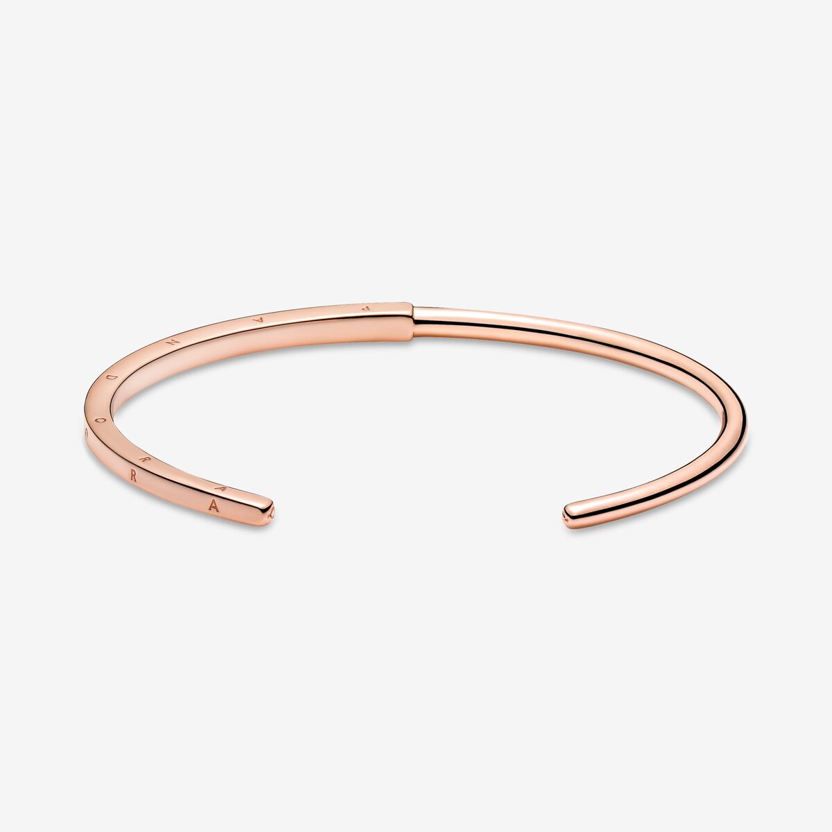 Pandora Signature I-D otvorený, pevný náramok