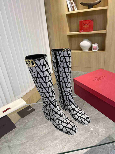 V-tino Boots #141