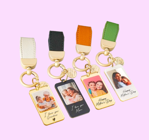 Custom Mom Photo Keychain - Personalized Acrylic Keyring with Engraved Message - Perfect Mothers Day Birthday Gift from Daughter Son.