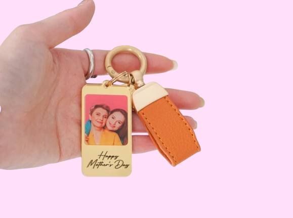 Custom Mom Photo Keychain - Personalized Acrylic Keyring with Engraved Message - Perfect Mothers Day Birthday Gift from Daughter Son.