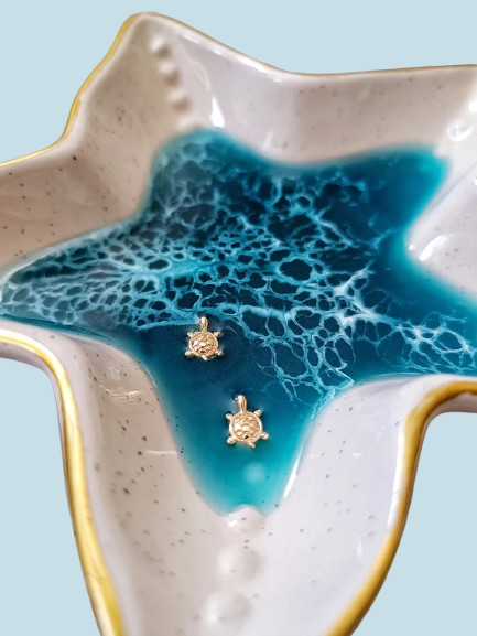 Ocean Wave Jewelry Dish – Glowing Starfish & Turtle Resin Trinket Holder