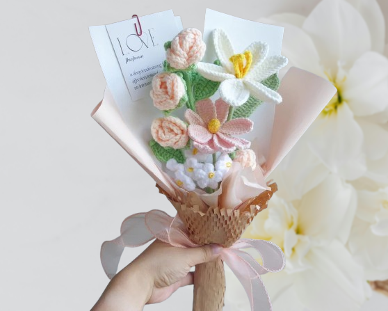 Timeless Crochet Bouquet – Perfect Gift for Mom, Girlfriend & Friends