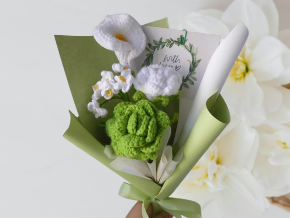 Timeless Crochet Bouquet – Perfect Gift for Mom, Girlfriend & Friends