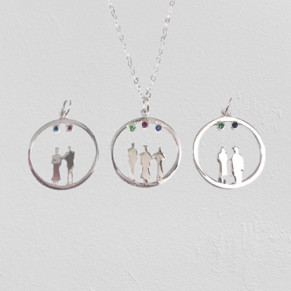 Custom Silver Family Graduation Necklace – Gift for Students & Parents