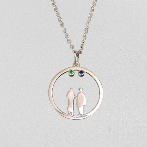 Custom Silver Family Graduation Necklace – Gift for Students & Parents