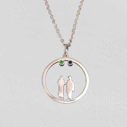 Custom Silver Family Graduation Necklace – Gift for Students & Parents