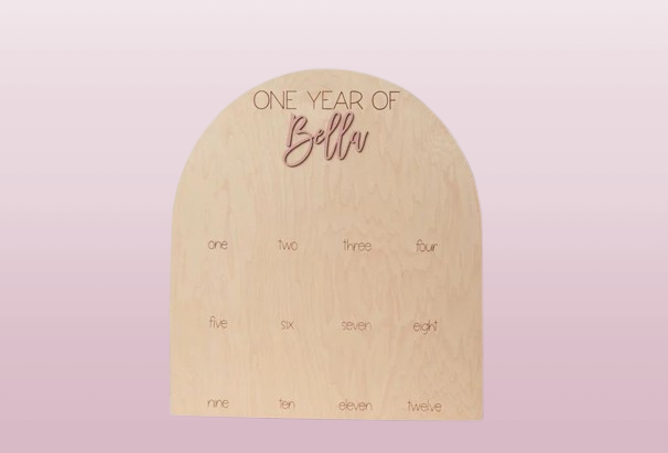 Baby’s First Year Photo Board – Personalized Wooden Milestone Tracker with 12 Monthly Photo Spaces | Birthday Banner