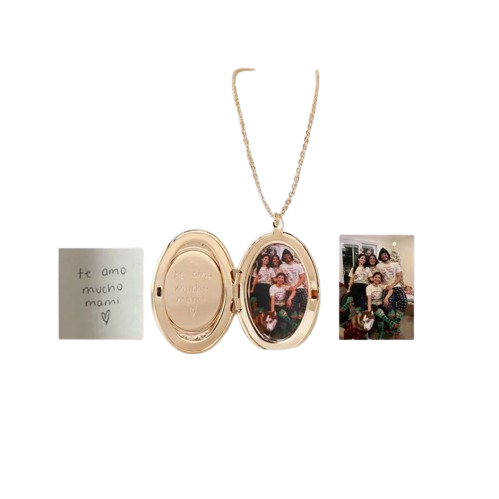 Engraved Thumbprint Photo Locket – Custom Memorial Gift for Christmas & Special Occasions