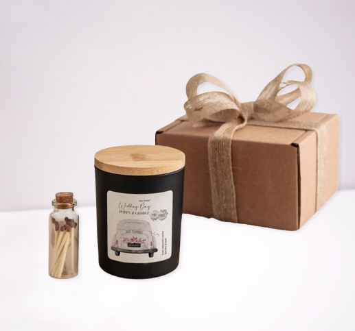 Custom Wedding Soy Wax Candle - Personalized Scented Gift with Names/Date - Hand-Poured Mr & Mrs Candle