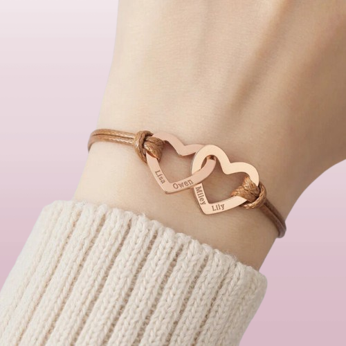 Custom Name Bracelet with Heart Pendant - Thoughtful Mother's Day Gift for Mom"