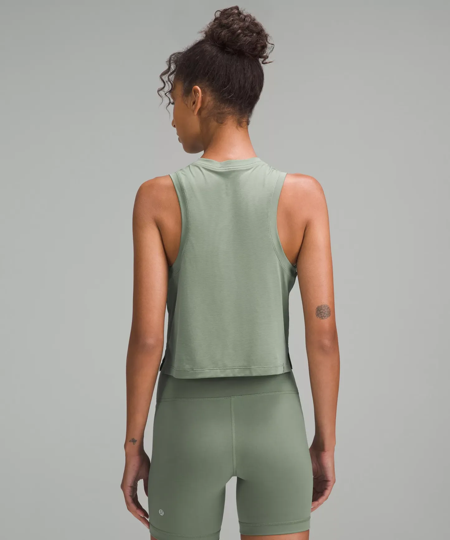 Ultralight Waist-Length Tank Top