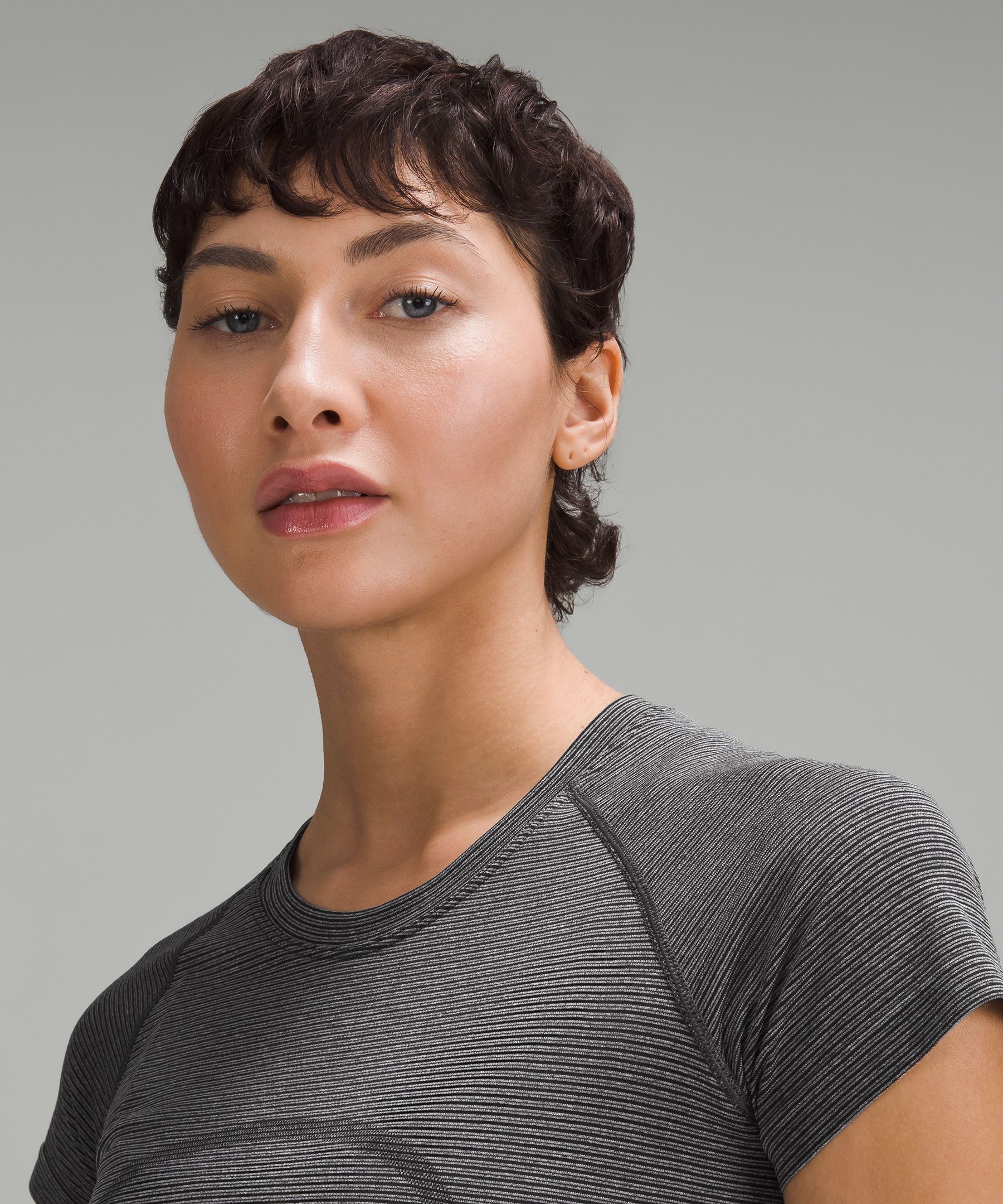 Swiftly Tech Short-Sleeve Shirt 2.0 Hip Length