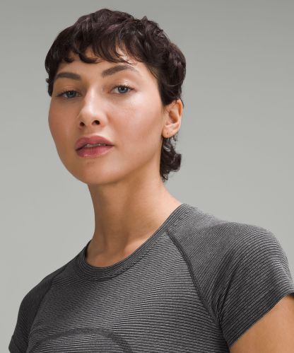 Swiftly Tech Short-Sleeve Shirt 2.0 Hip Length