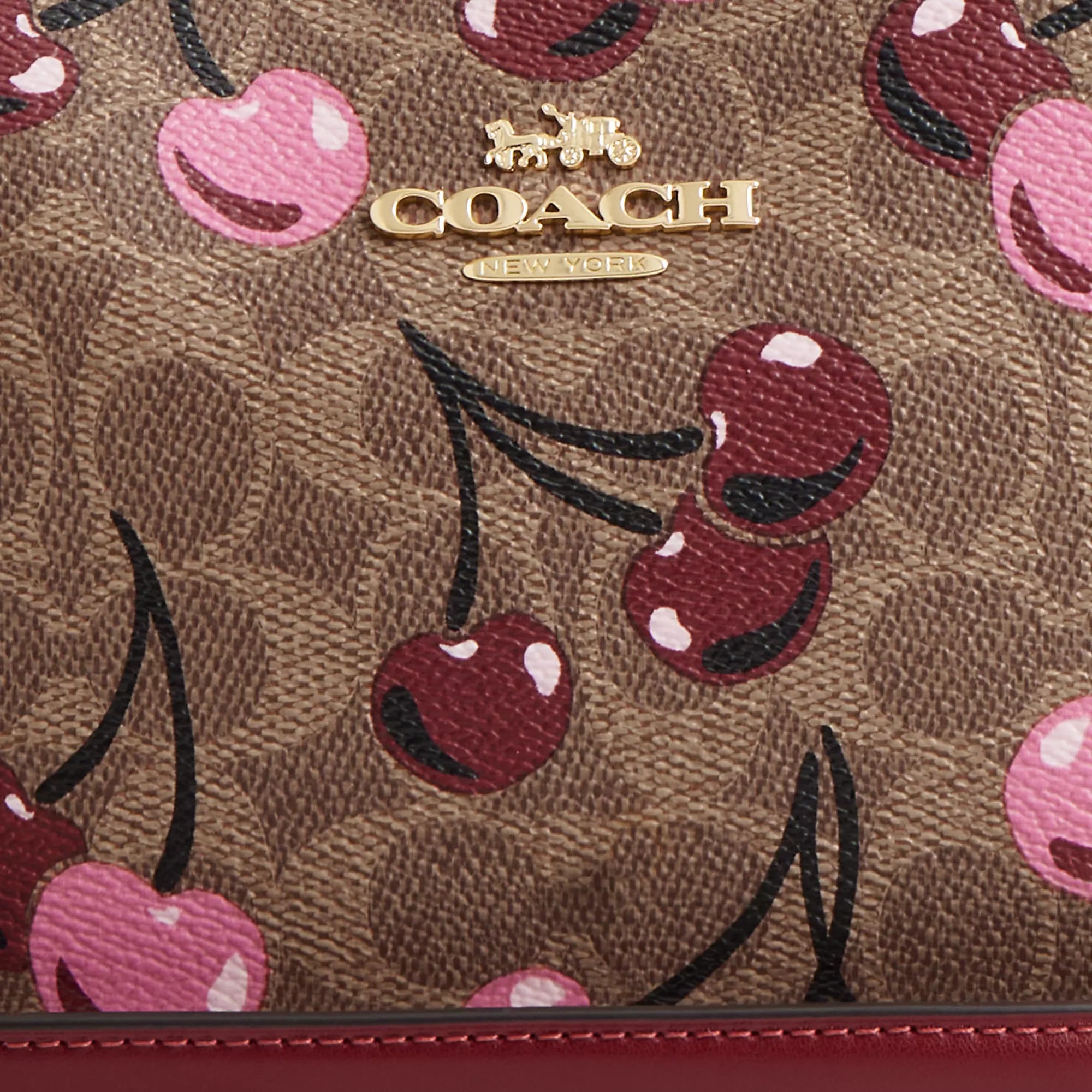 Coathtch Outlet Teri Shoulder Bag In Signature Canvas With Cherry Print