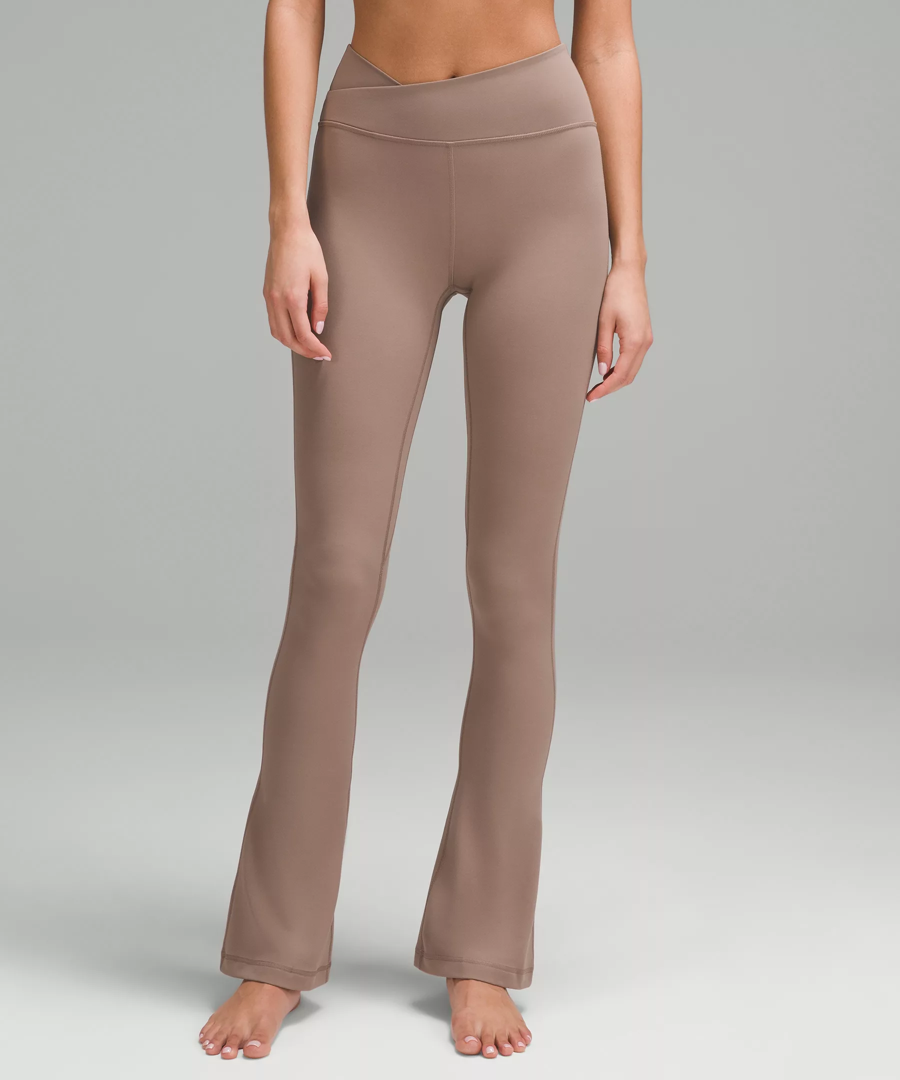 lululthtemon Align™ Asymmetrical-Waist Mini-Flared Pant 32"