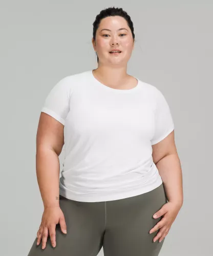 Swiftly Tech Short-Sleeve Shirt 2.0 Hip Length
