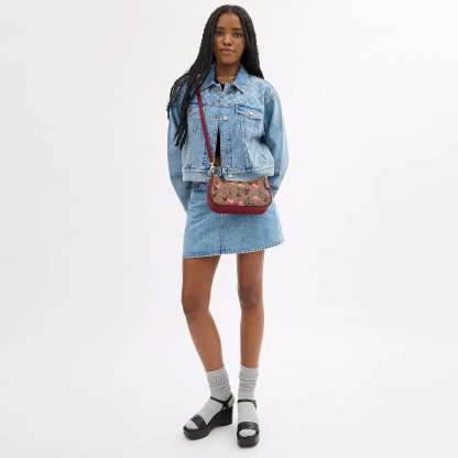 Coathtch Outlet Teri Shoulder Bag In Signature Canvas With Cherry Print