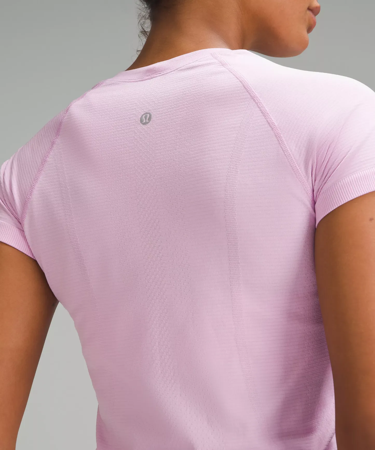 Swiftly Tech Short-Sleeve Shirt 2.0 Hip Length