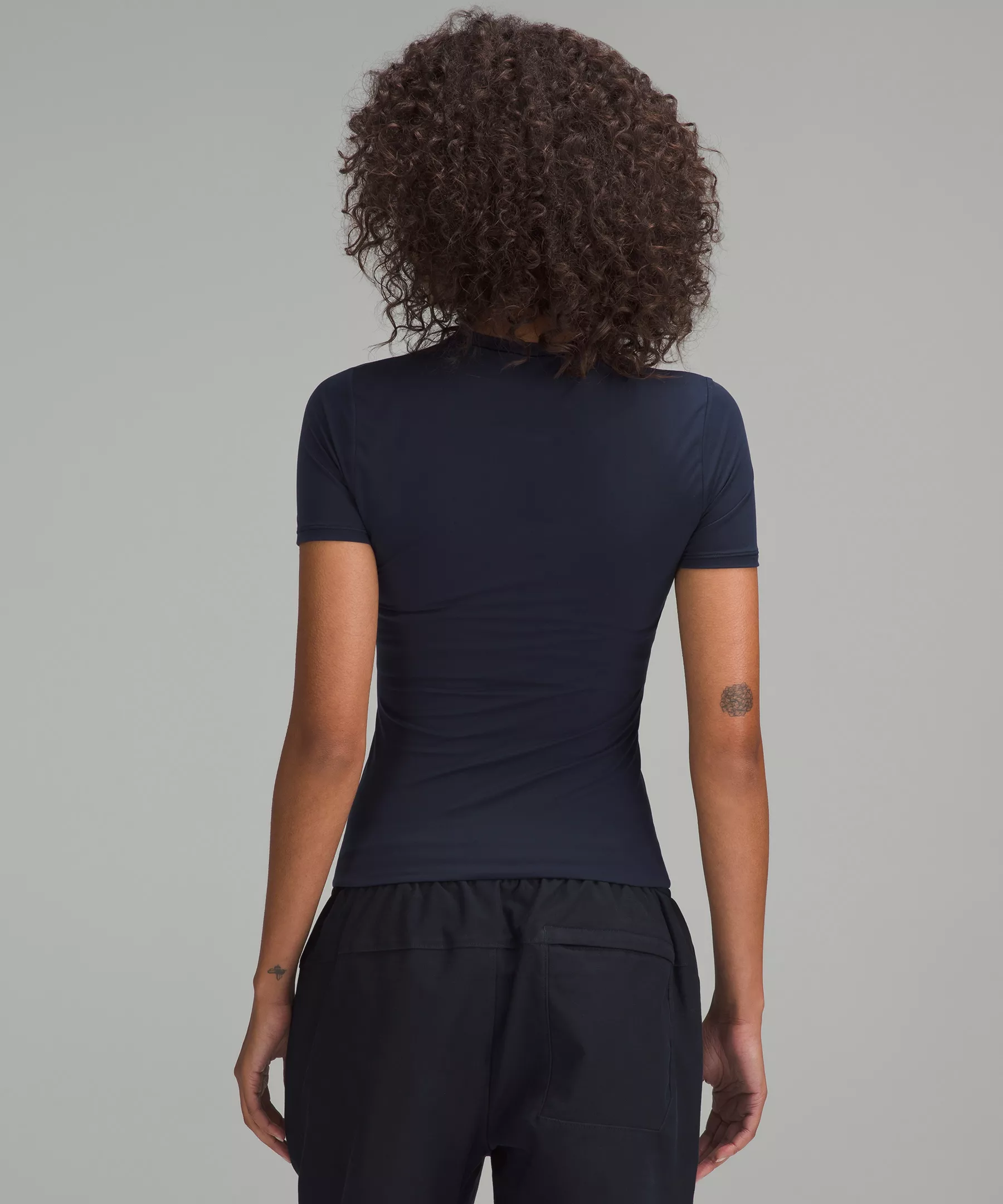 Wundermost Ultra-Soft Nulu Hip-Length Crew Short-Sleeve Shirt