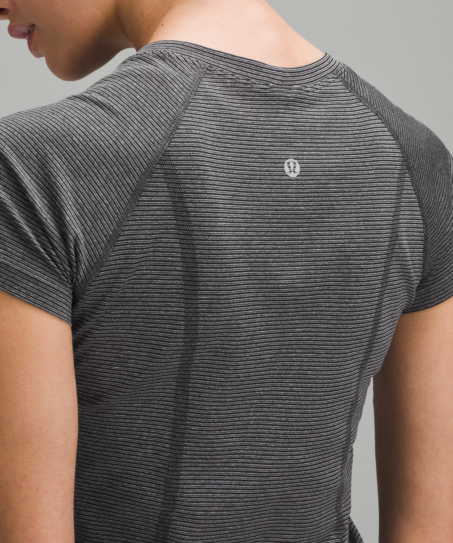 Swiftly Tech Short-Sleeve Shirt 2.0 Hip Length