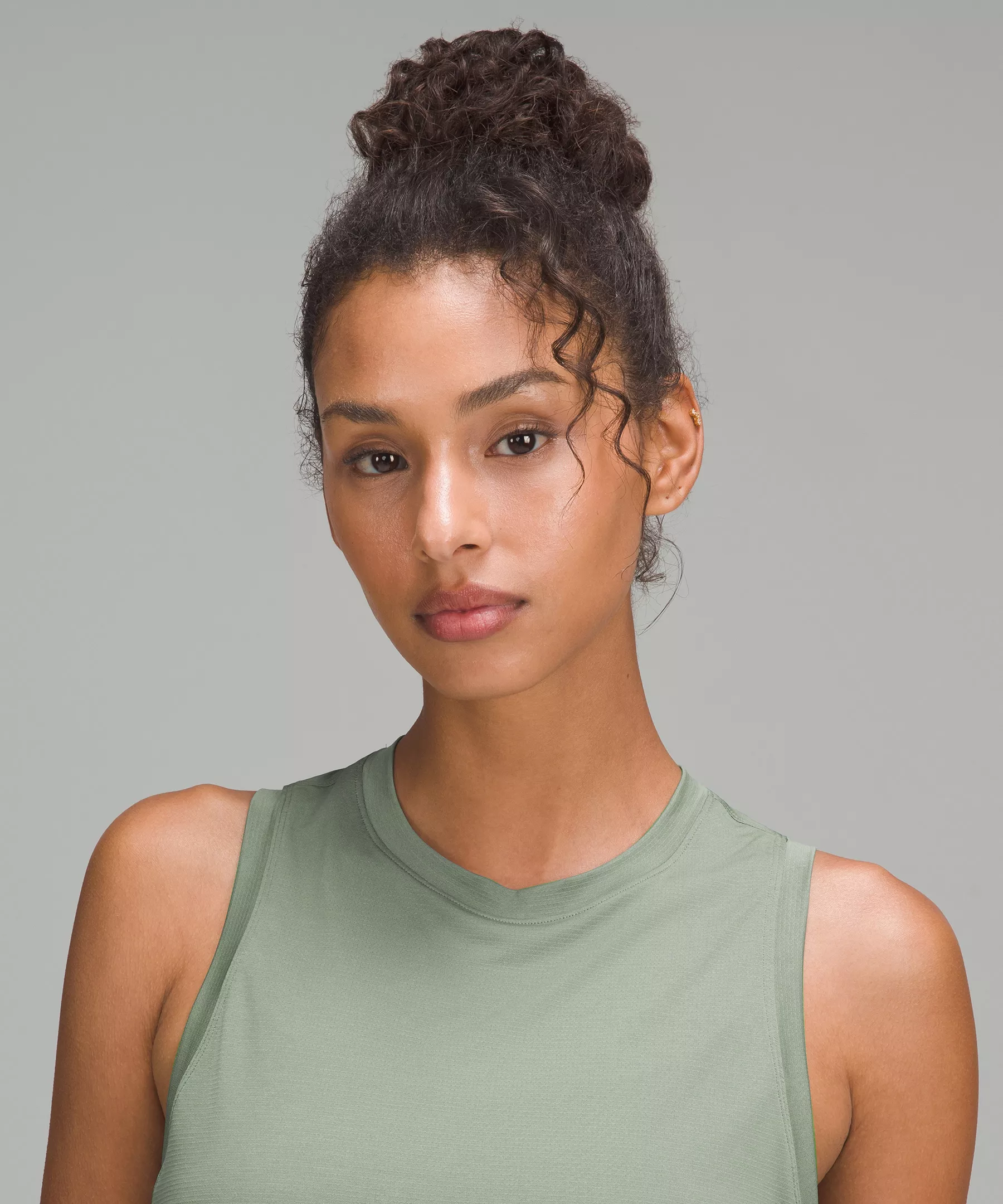 Ultralight Waist-Length Tank Top